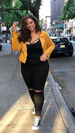 La ropa de tallas grandes más deseada de Instagram, Modelo de tallas grandes: traje de talla grande,  Modelo de talla grande,  Atuendos Informales  