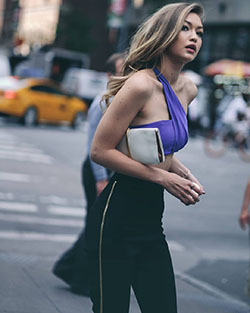 Hermosas fotografías de cuerpo completo de Gigi Hadid Instagram: gigi hadid,  Modelos calientes de Instagram,  modelos de instagram,  foto de Instagram con más likes,  Fotos de Instagram,  gigihadido,  Instagram de Gigi Hadid  