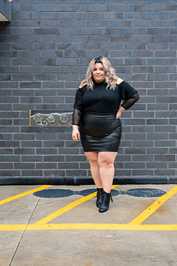 Sofisticadas ideas de atuendos con falda lápiz de talla grande: traje de talla grande,  Traje De Falda De Cuero,  linda falda de cuero,  Falda corta de cuero  