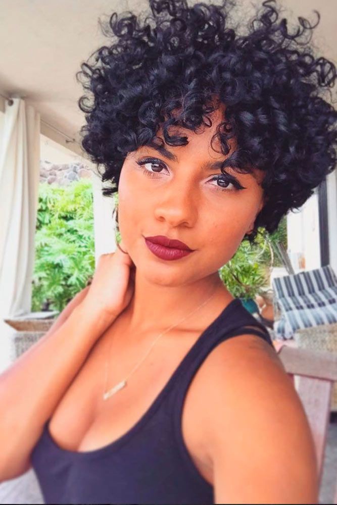 Peinados cortos y rizados para mujeres negras 2019.: Peluca de encaje,  Cabello con textura afro,  corte bob,  corte pixie,  Pelo corto y rizado  