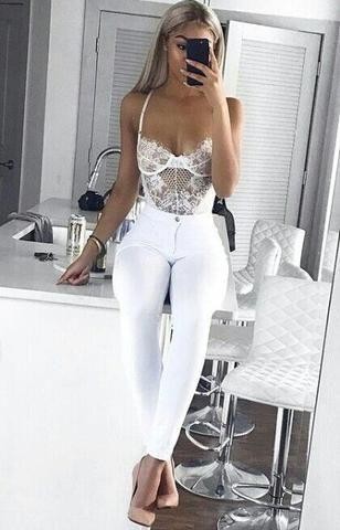 Trajes de bralette de malla con clase para la escuela: Bralette con estilo,  Ropa Bralette,  Sujetadores Bralette,  Parte superior de bralette,  Blusa Bralette,  Atuendos De Bralette  