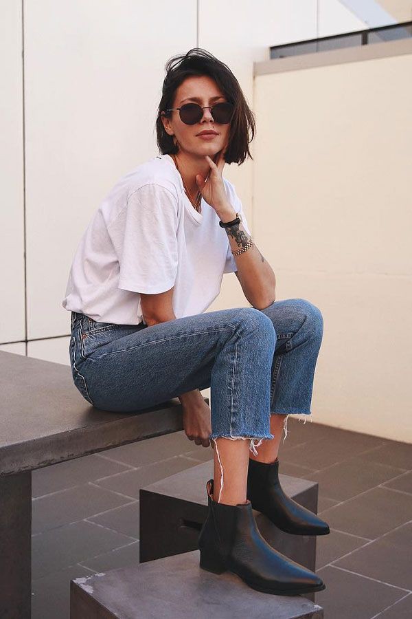 botas chelsea estilo años 90: Atuendos Informales,  Atuendos Con Botas,  Vaqueros de mamá,  botas chelsea  
